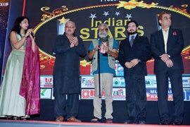 Actress Savi Chauhan And Businessman Akhlesh Pandey Honoured by Mumbai Global Club