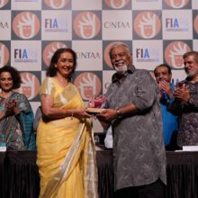 सिंटा वार्षिक जनरल मीटिंग में दिग्गज अभिनेता अनिल धवन, एरोन बाली, किरण कुमार, पंकज धीर, रत्ना पाठक शाह, स्मिता जयकर, नीना कुलकर्णी, अनीता कंवल को द सिंटा हॉल ऑफ फेम अवार्ड से सम्मानित किया गया।