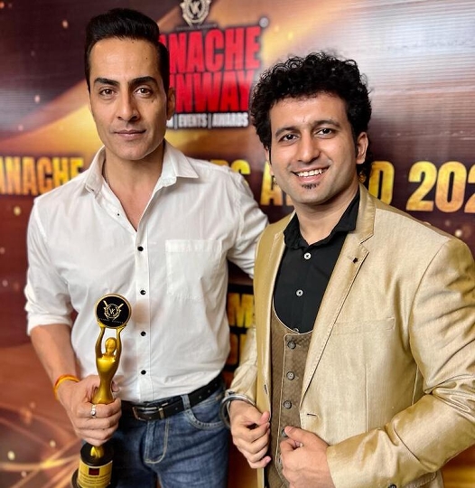 SAGAR VISAWADIA  Honoured With REAL ESTATE AGENT OF THE YEAR 2022 At Panache Achievers Award 2022