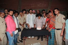 Sonu Pandey Surprised Birthday Bash Celebrated On The Sets