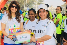 FitIndia – MedscapeIndia seize the attention with their uniqueness  in Tata Mumbai Marathon