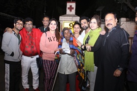 India Media Link & Event Management’s K. Ravi Dada & Film Celebrities Distributes Blankets & Foods In Mumbai To Poor Peoples On Republic Day