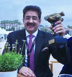 Sandeep Marwah Honored At Cannes With Life Time Achievement Award