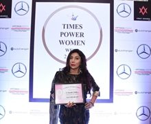 Actress Neha Dhupia Fecilitated Life Coach Dr Naavnidhi K Wadhwa With Times Power Women Awards For The Year 2019