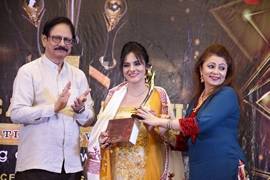 Education Hub Awards 2019 by Dr Divya Saraiya Supported by IAWA Managed of Amar Cine Production